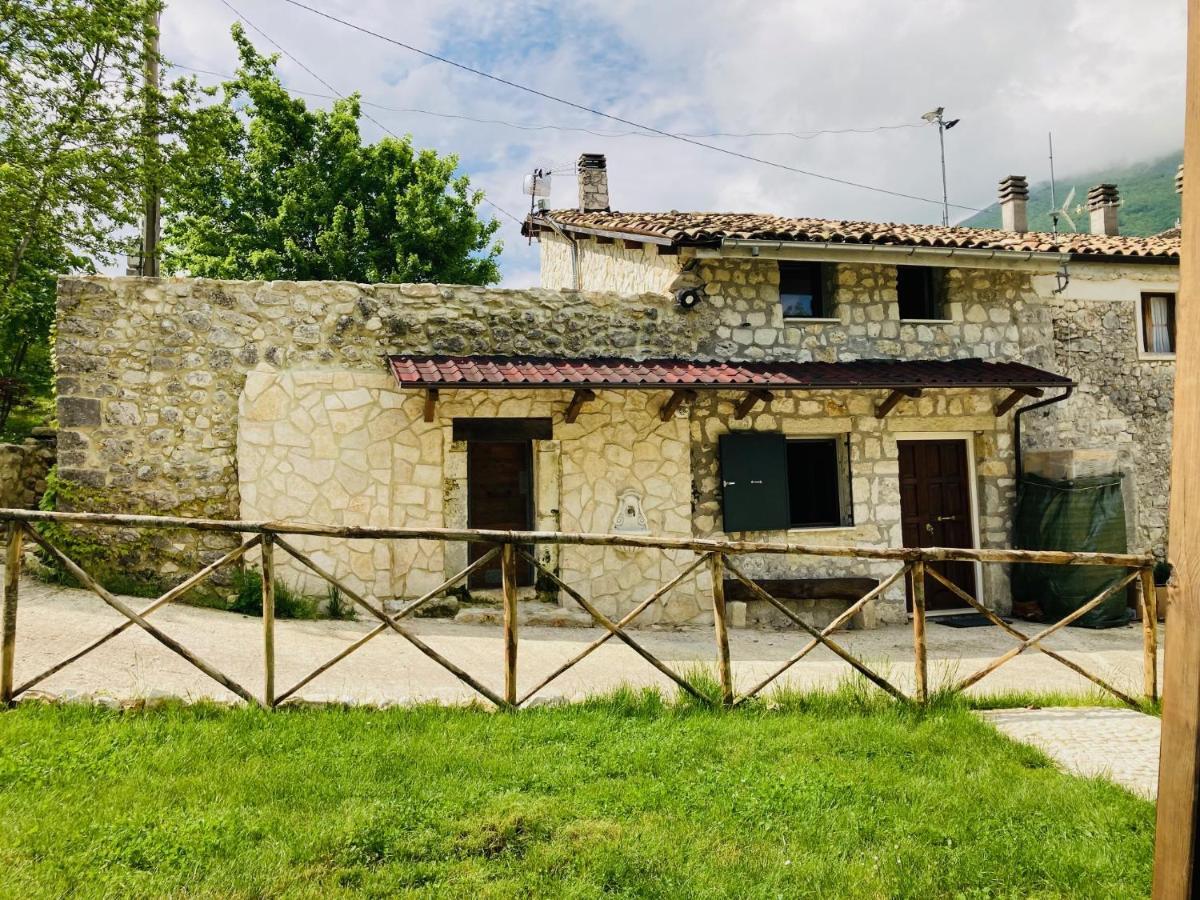 Casa Mupi Sant'Eufemia a Maiella Exterior foto